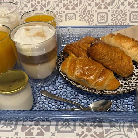 Near Castle Of Versailles Cozy Room With Breakfast And Parking Kültér fotó