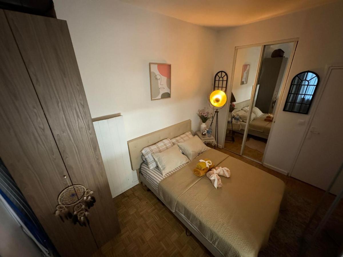 Near Castle Of Versailles Cozy Room With Breakfast And Parking Kültér fotó