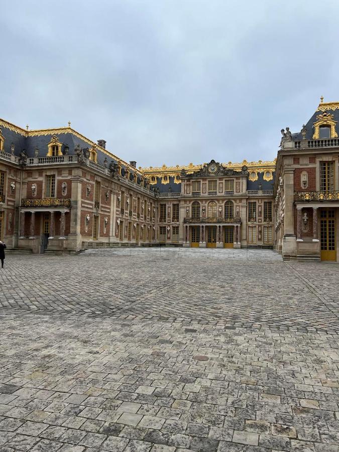 Near Castle Of Versailles Cozy Room With Breakfast And Parking Kültér fotó