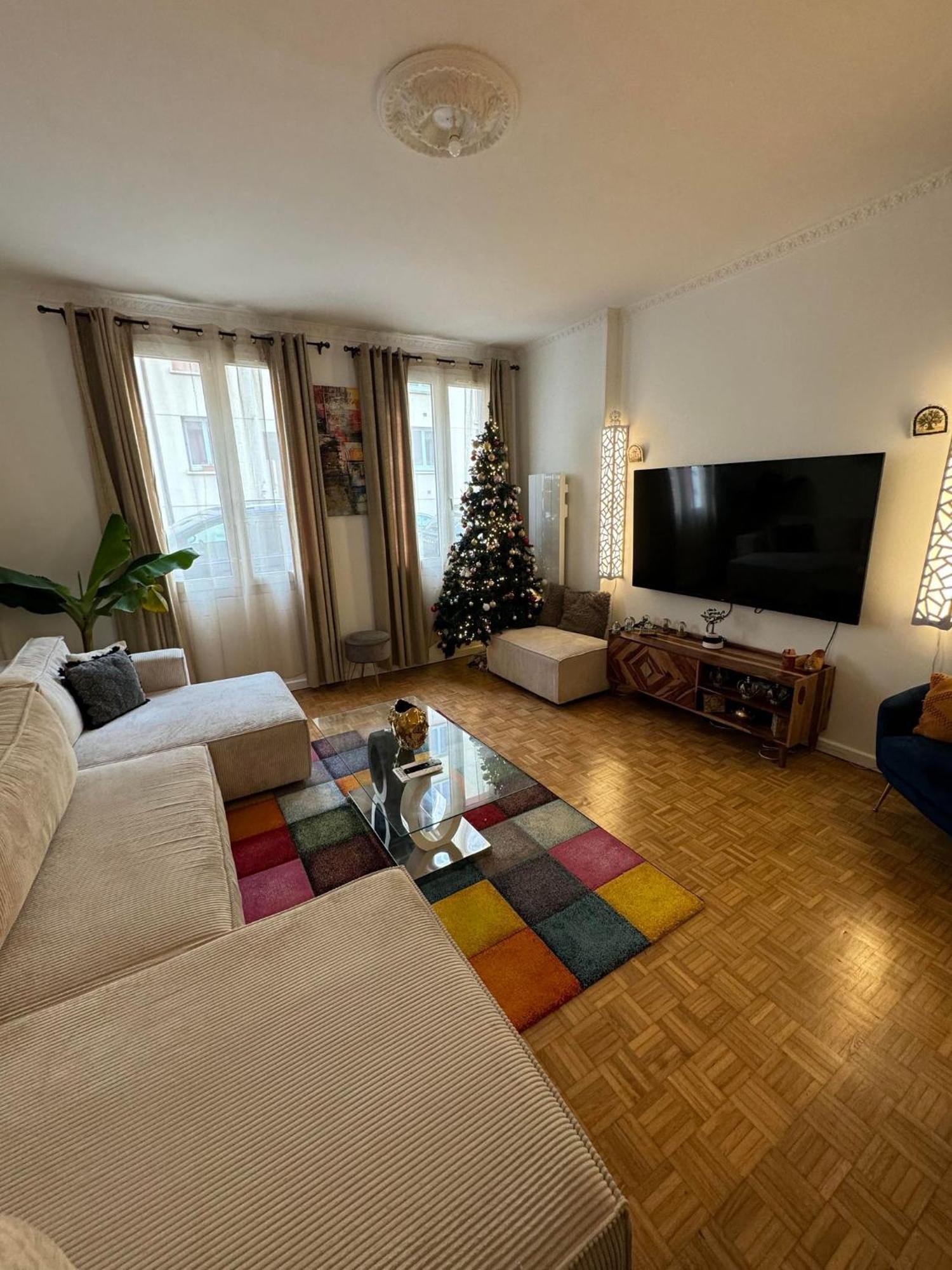 Near Castle Of Versailles Cozy Room With Breakfast And Parking Kültér fotó