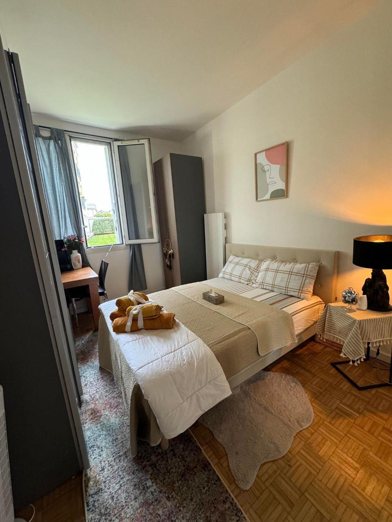 Near Castle Of Versailles Cozy Room With Breakfast And Parking Kültér fotó